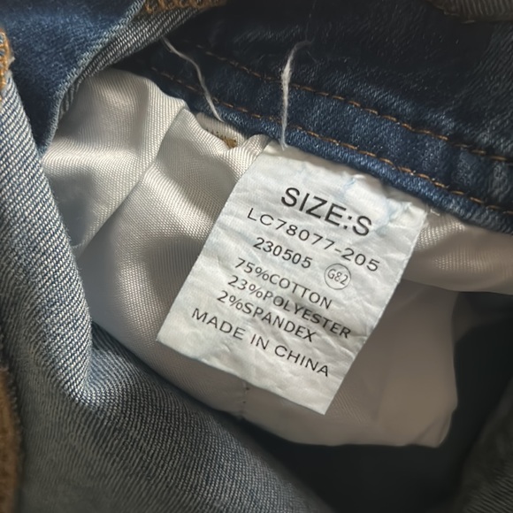 Woman’s Jean Overalls - Picture 8 of 12